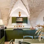 Crio - Experiences At * Cisternino